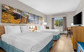 Days Inn & Suites By Wyndham Castle Rock